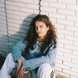 Isabèl Usher