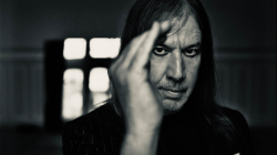 Jozef van Wissem plays The Cabinet Of Dr. Caligari