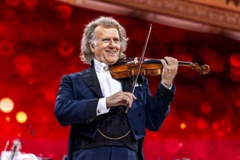 André Rieu's 2026 Christmas Concert: Let it snow.