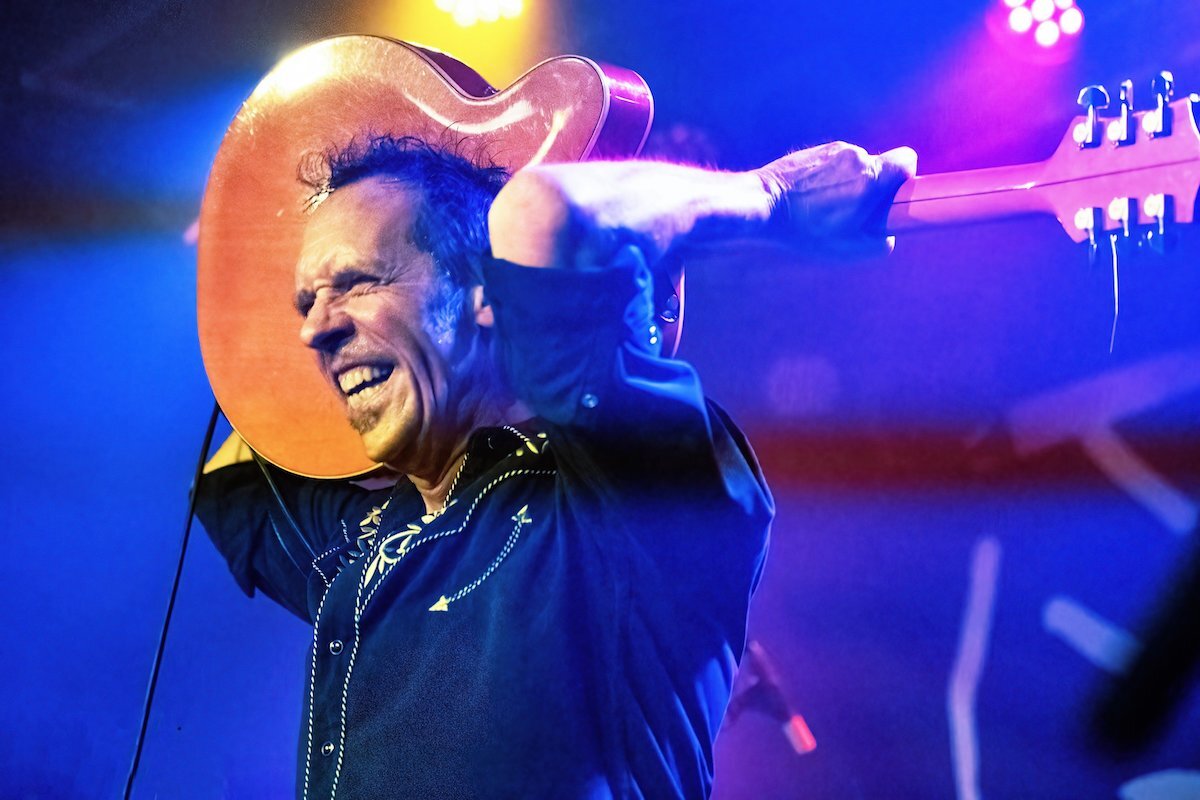 Tuxedo Bux in Merleyn 05