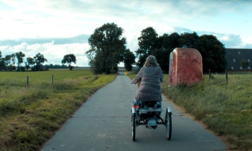 Een gootsteen(drama) in Devon en kalveriglo’s in Noord-Oost Groningen
