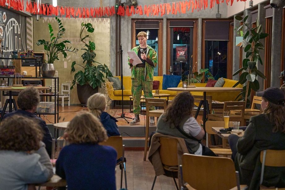 Zoekend naar een plek tijdens de Kunstnacht