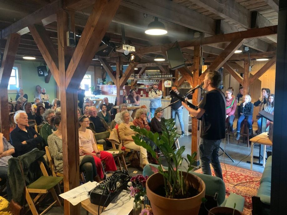 Literatuur en muziek in de Thiemeloods