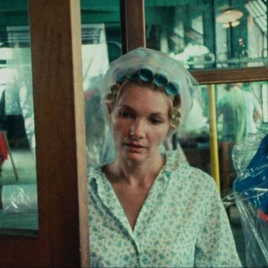 Met krulspelden in het haar: Wanda (Barbara Loden, 1970)