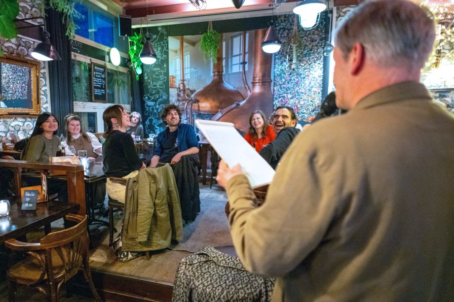 Beelden Nijmeegse cultuurquiz 2026 in café BeijOns