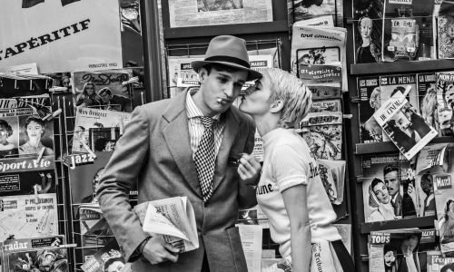 Een onoprecht, een passend en een verhuld eerbetoon