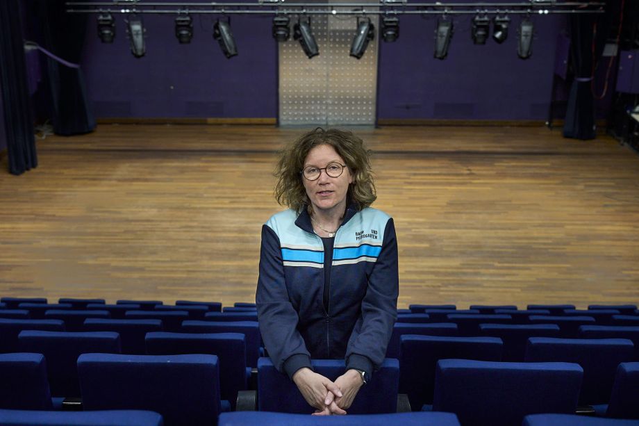 Helen de Vries, programmeur podiumvoorstellingen LUX